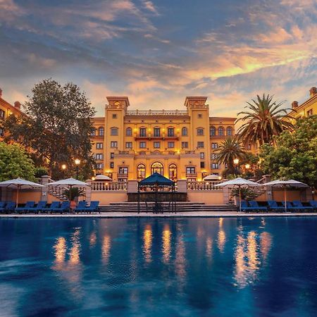 Palazzo Hotel Форуэйс Экстерьер фото The Royal Hotel