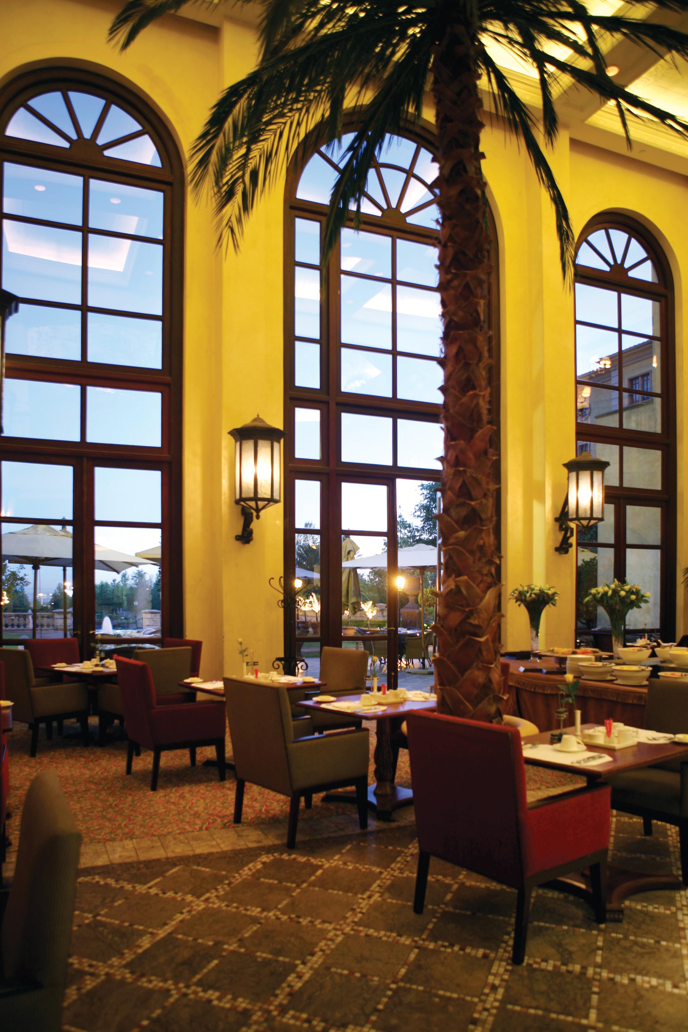Palazzo Hotel Форуэйс Экстерьер фото The interior of the restaurant