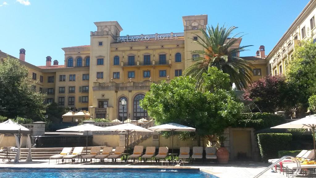 Palazzo Hotel Форуэйс Экстерьер фото Hotel